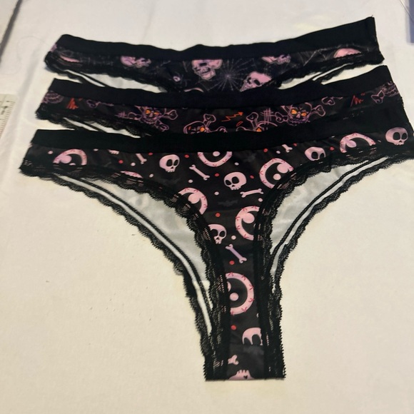 Morvia 3pk lace trim Skater goth Emo panties skull & Bones Lingerie Underwear - Picture 1 of 12